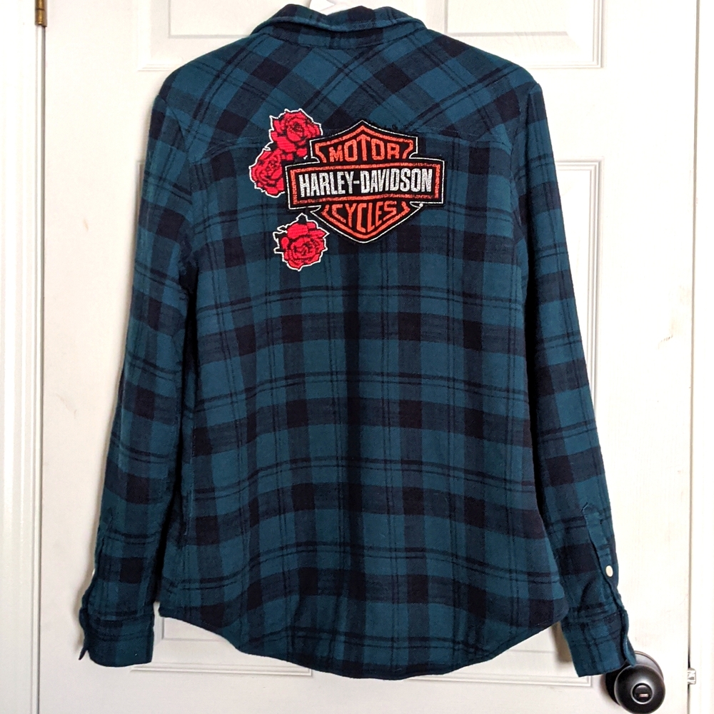 Women's Harley Davidson shirt